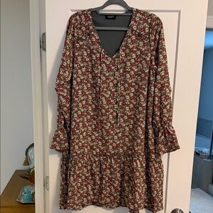 Chic Floral Long Sleeve Dress